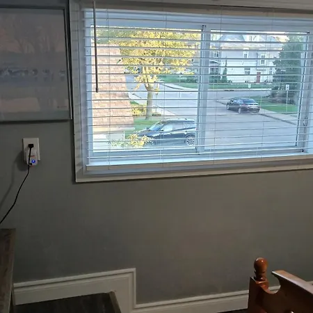 Waterfront Home Windsor ,Canada Room photo