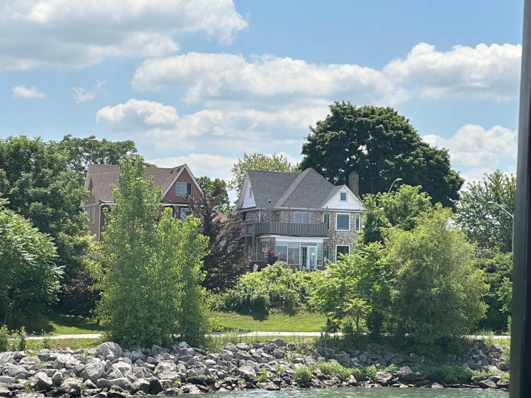 Waterfront ,canada Homestay Windsor