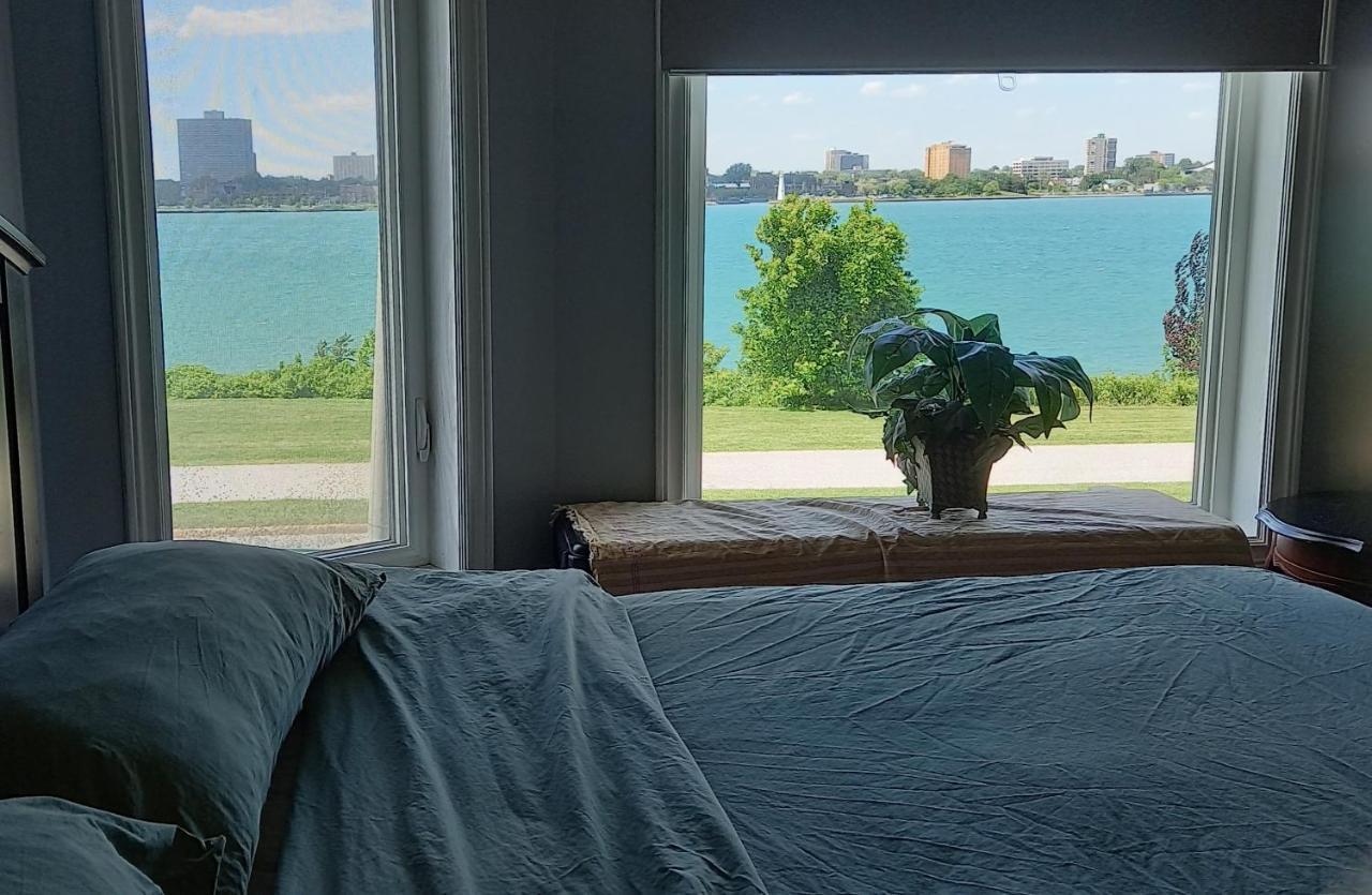 Waterfront ,canada Homestay Windsor